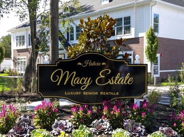 46 Islip Ave #403