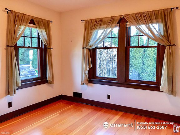 3rd image of 11920 86th Ave NE