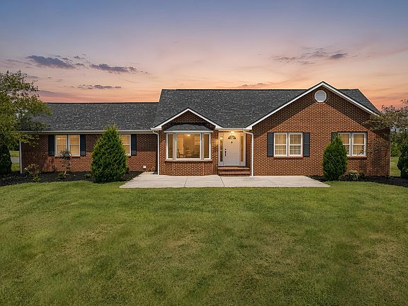 3rd image of 184 Lail Ln