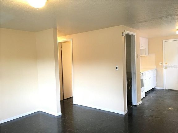 4th image of 8940 1/2 Temple Terrace Hwy