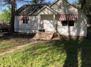 3203 Crest St, Klamath Falls, OR 97603