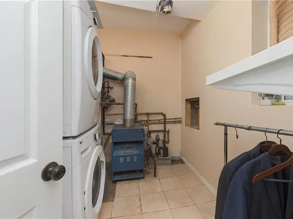 2612 Harway Avenue image 14 of 32