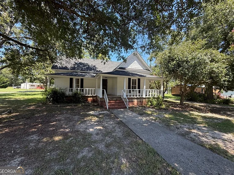 604 Shy St — Photo 12