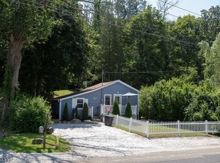 285 Stickles Pond Rd, Newton, NJ 07860