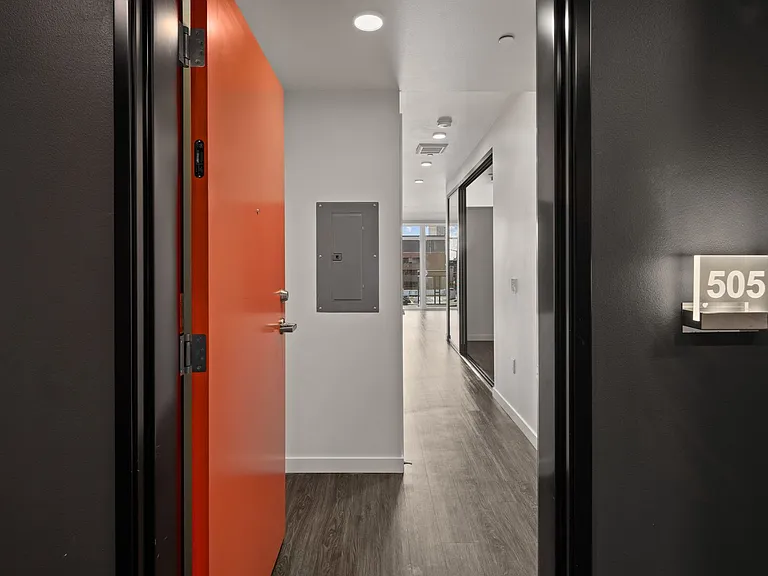 101 Broadway, Live Here, Go Anywhere — Photo 38