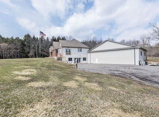 259 N Hughes Rd, Howell, MI 48843