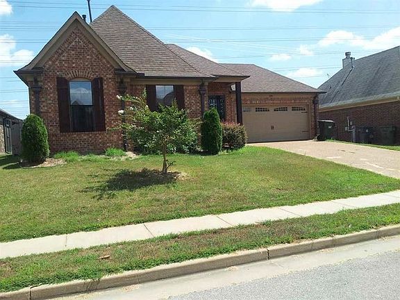 3rd image of 2676 Plum Creek Dr