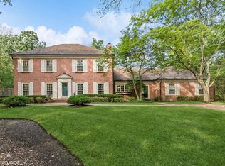 1540 Heritage Ct, Lake Forest, IL 60045