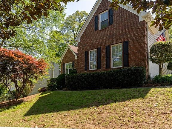 4th image of 434 Oak Springs Dr