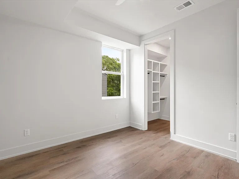 1818 Dr Db Todd Jr Blvd #C — Photo 54
