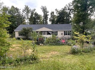 2315 W Chrisco Road, Seagrove, NC 27341