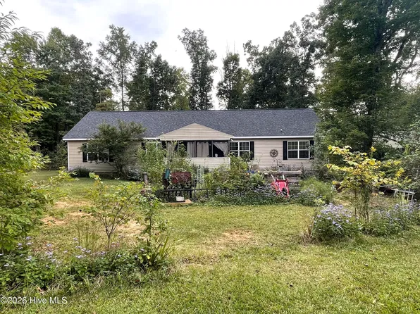 2315 W Chrisco Road, Seagrove, NC 27341