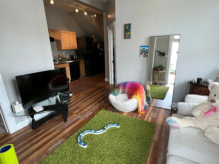 4 N Brunswick St #1 — Photo 5