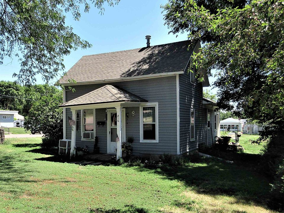 1st image of 816 Picotte St