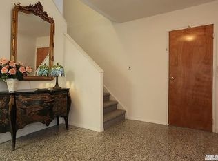 442 Bambrick St, Oceanside, NY 11572