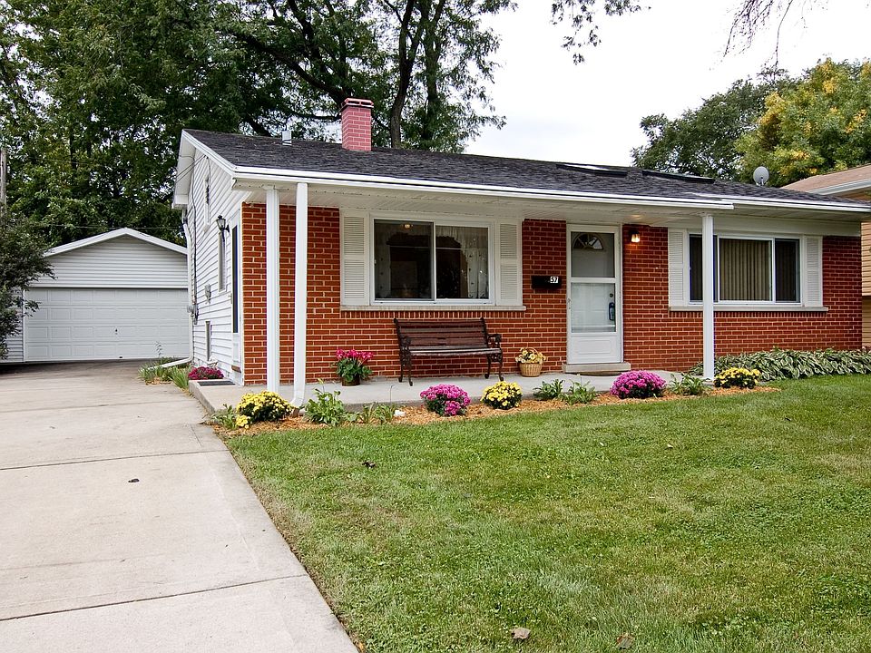 1st image of 57 E Wrightwood Ave