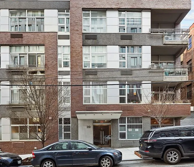 29 S 3rd St #4D — Photo 12