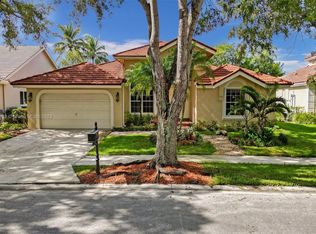 973 Spoonbill Cir, Fort Lauderdale, FL 33326