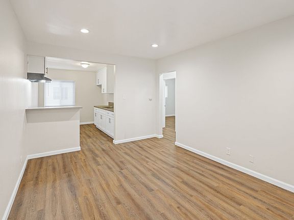 4th image of 1253 S Greenwood Ave #12