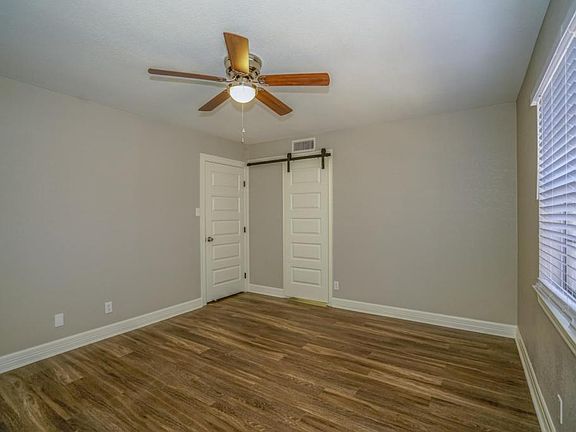 2nd image of 313 Eden Dr APT 34