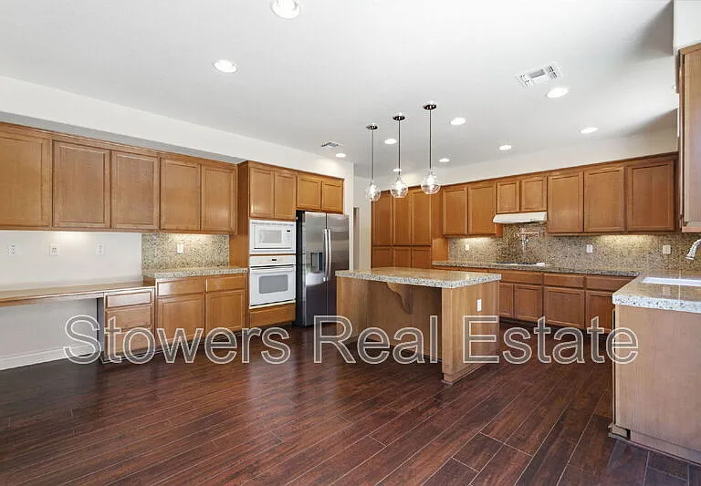 145 Bryant Ct — Photo 22