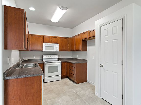 4th image of 2162 N 2040th St W