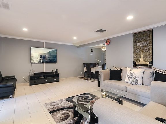 2nd image of 17115 Roscoe Blvd Unit 2