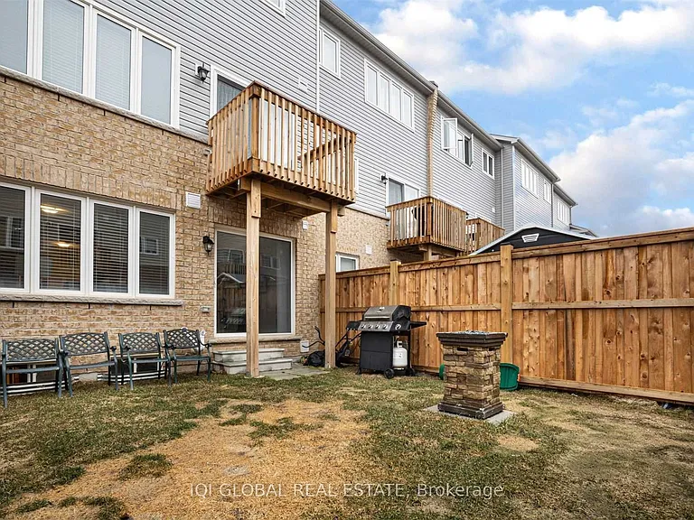 4084 Fracchioni Dr — Photo 30