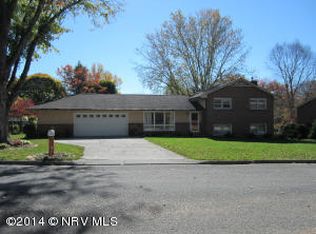 603 Newman Ln, Blacksburg, VA 24060