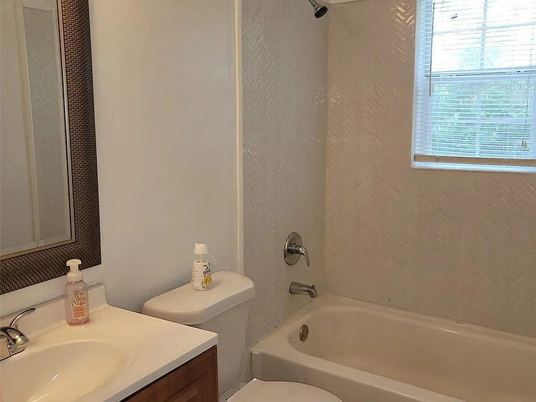 5103 Willow Glen Dr — Photo 14