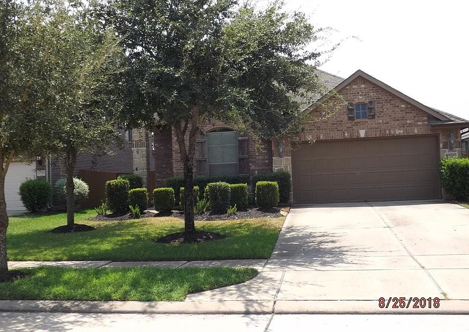 1st image of 17319 Woodfalls Ln
