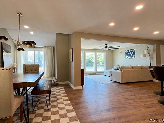 4th image of 33098 Forum Rd