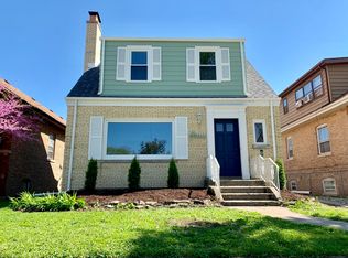 5533 W Giddings St, Chicago, IL 60630