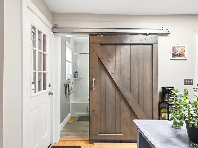 157 W Cedar Ave — Photo 18