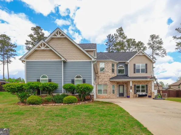 265 Savannah Dr, Senoia, GA 30276