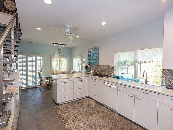 5th image of 3173 Linda Vista Dr