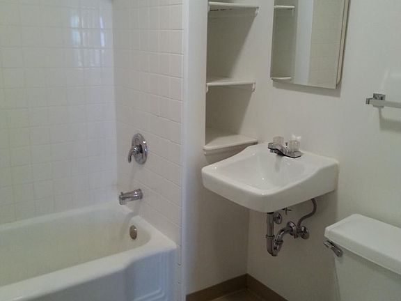 3rd image of 1621 8th St