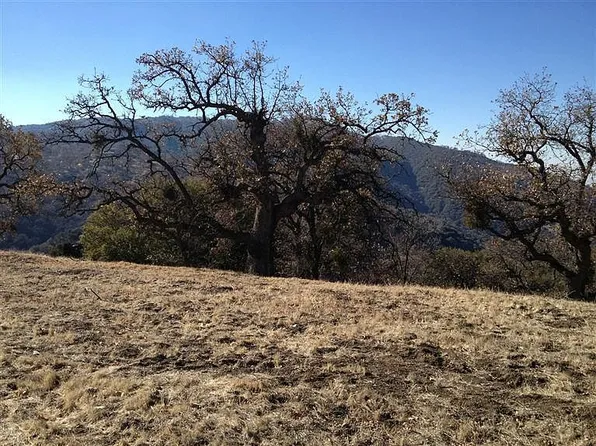 30310 Rollingoak Dr, Tehachapi, CA 93561