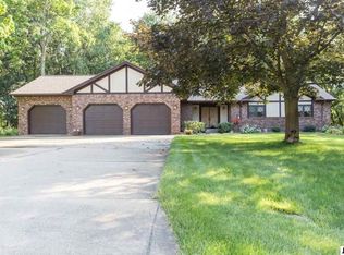 6242 Burning Tree St, Jackson, MI 49201