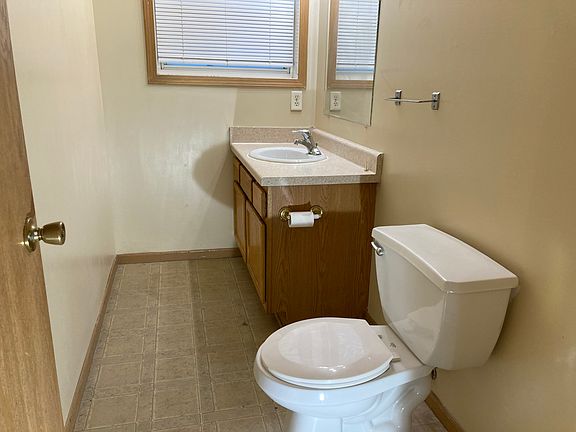 5th image of 961 Prosperity Ave #1