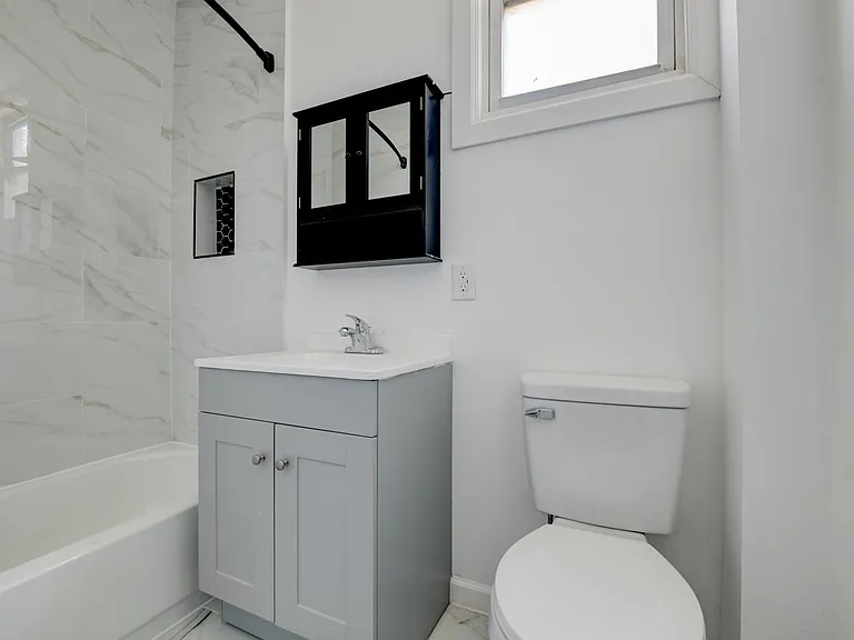 1103 Grand Ave #1 — Photo 4