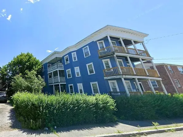 160 Agawam St #2, Lowell, MA 01852