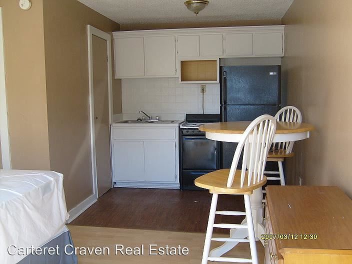 2nd image of 200 Roosevelt Blvd APT A5