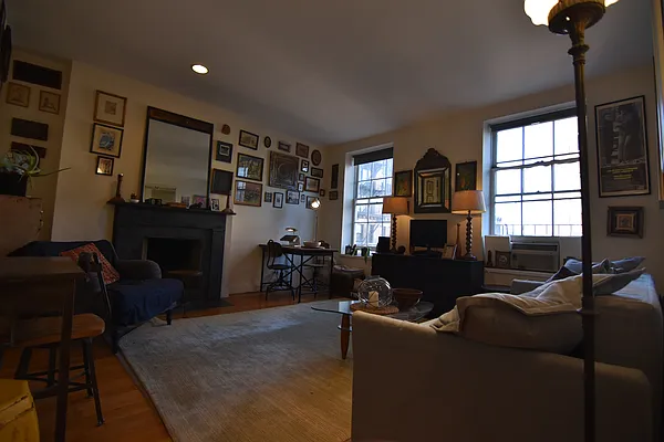 Rented by Buchbinder & Warren | media 7