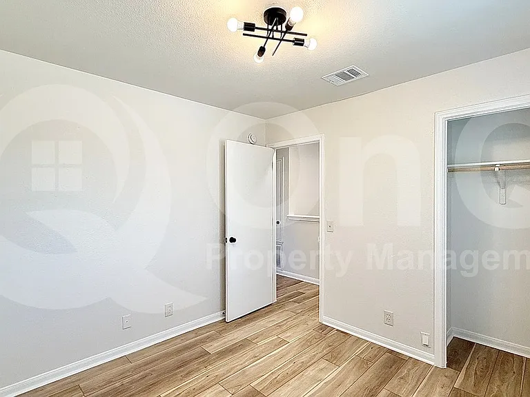 21204 Secretariat Ridge Ln — Photo 13