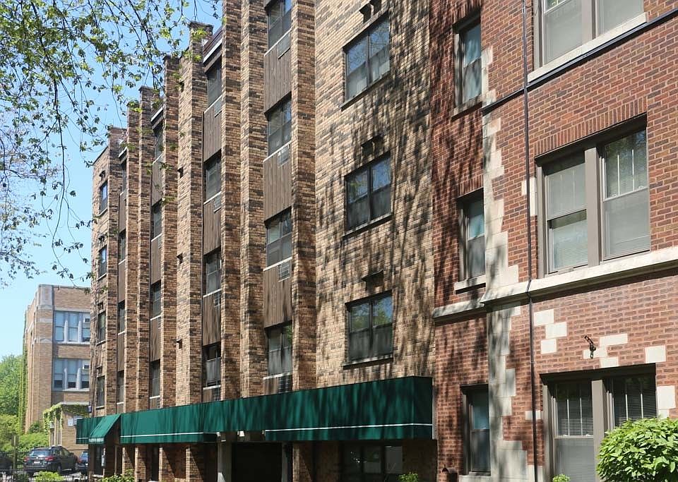 1st image of 660 W Wrightwood Ave #D213