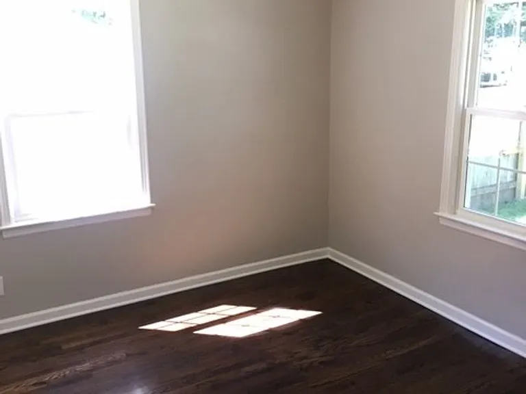 8410 Summit St — Photo 5