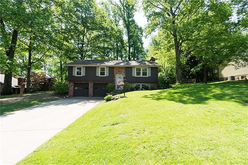 1st image of 3135 McClellan Dr
