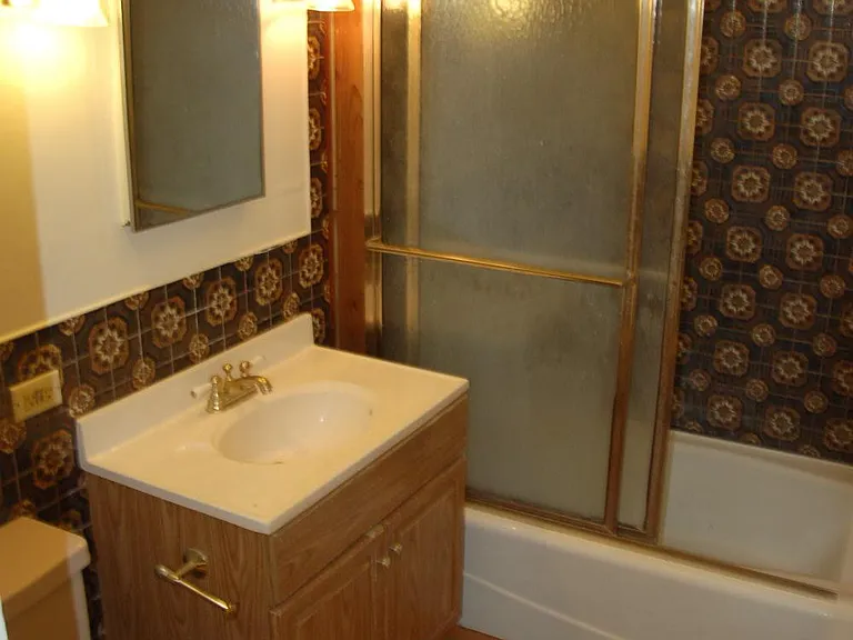 3 W Hollister St #1 — Photo 8