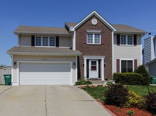 9017 Ridgeview Dr, Johnston, IA 50131